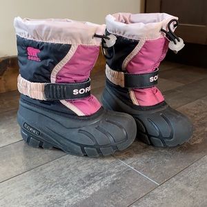 Sorel kids size 10 winter boot